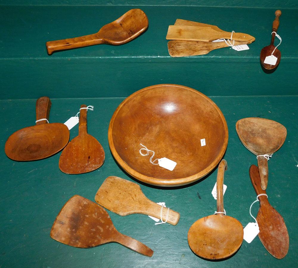 Lot Antique Wooden Country Items (1 of 2)