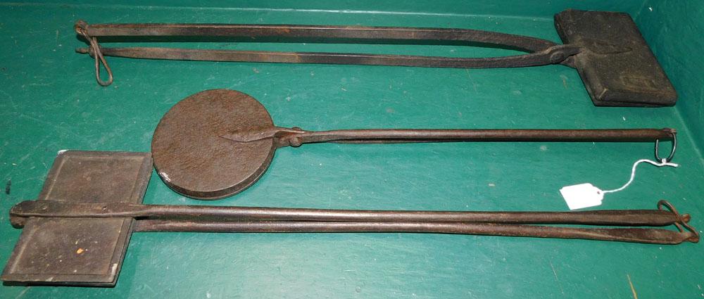 Lot Three Antique Cast Iron Griddles (1 of 2)