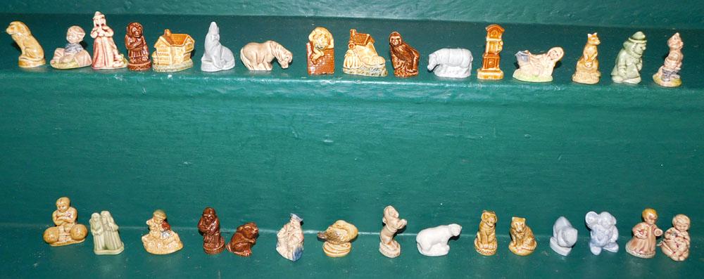 Lot Miniatures Signed 1960's Red Rose Wade Porcelain Figures (1 of 8)