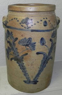 Blue decorated 3 gallon crock.: Blue decorated 3 gallon crock. From the Elizabeth City estate. 15" tall.