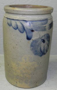 Blue decorated crock.: Blue decorated crock. From the Elizabeth City estate. 8 1/2" tall.