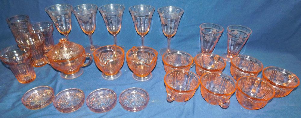 Lot Pink Depression Glass Items (1 of 4)