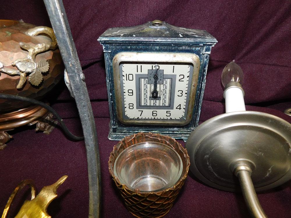 Lot Glass Items (1 of 4)