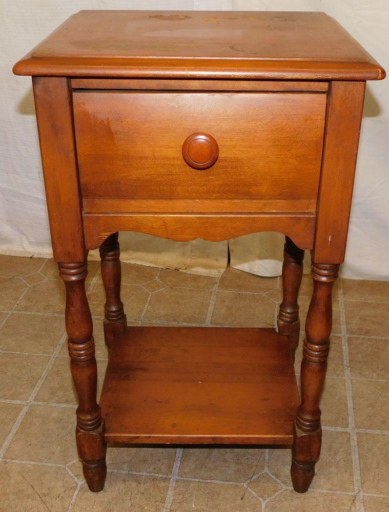 Maple One Drawer Night Stand (1 of 5)