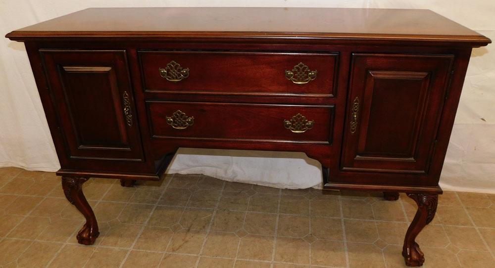 Mahogany Banded Top Chippendale Style Side Board (1 of 6)