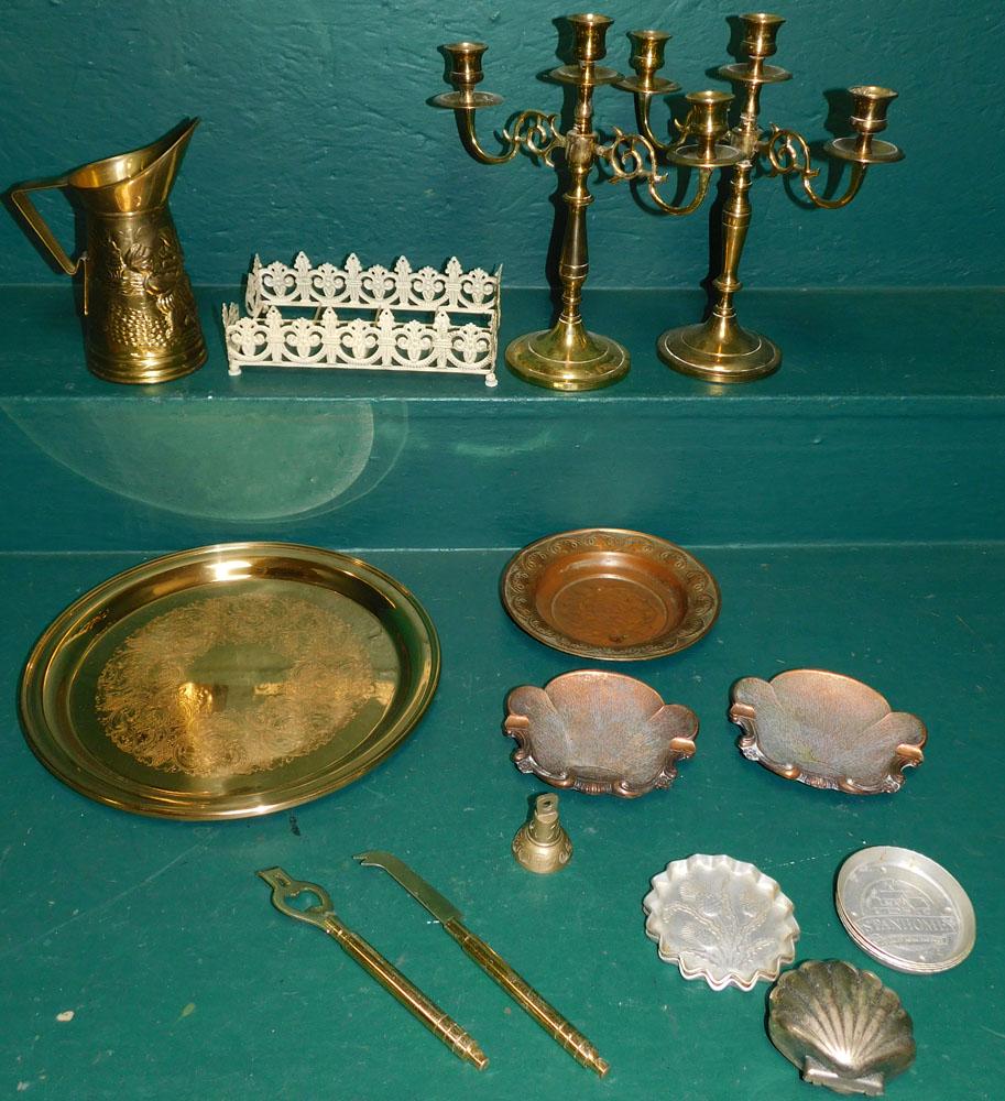 Lot Brass & Metal Items: Lot Brass & Metal Items. "ALL DESCRIPTIONS AND ANY CONDITION STATEMENT GIVEN BY LANGSTON AUCTION GALLERY ARE STRICTLY OPINIONS AND LANGSTON'S SHALL HAVE NO RESPONSIBILITY FOR ERRORS OR OMISSIONS. THE