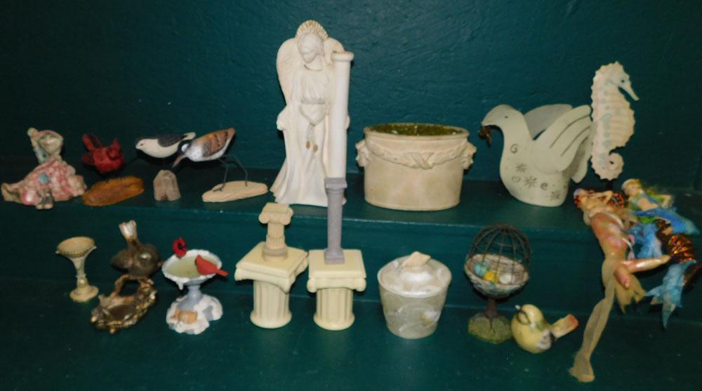 Lot Decorator Items (1 of 5)