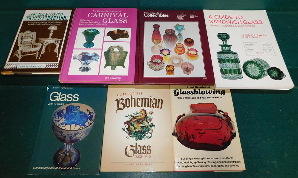 Lot Reference Books (1 of 5)