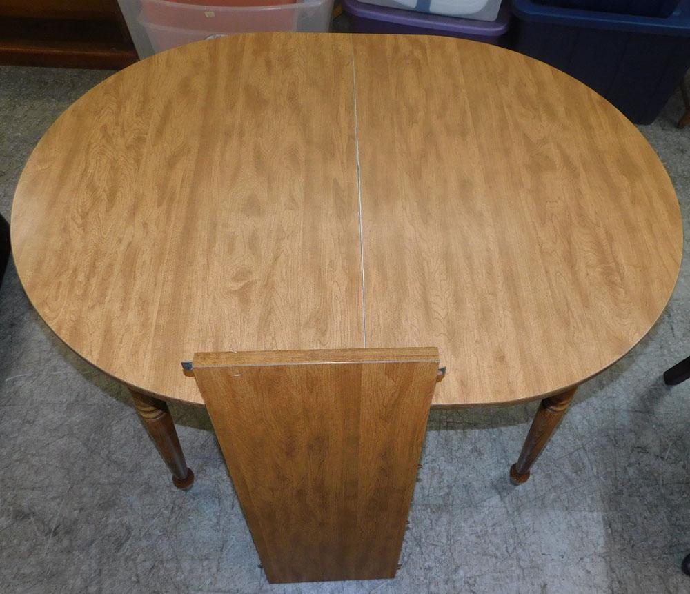 Maple Dining Table W/ 1 Leaf: Maple Dining Table W/ 1 Leaf. 48" W 45 3/4" D 30" H "ALL DESCRIPTIONS AND ANY CONDITION STATEMENT GIVEN BY LANGSTON AUCTION GALLERY ARE STRICTLY OPINIONS AND LANGSTON'S SHALL HAVE NO RESPONSIBILITY FO
