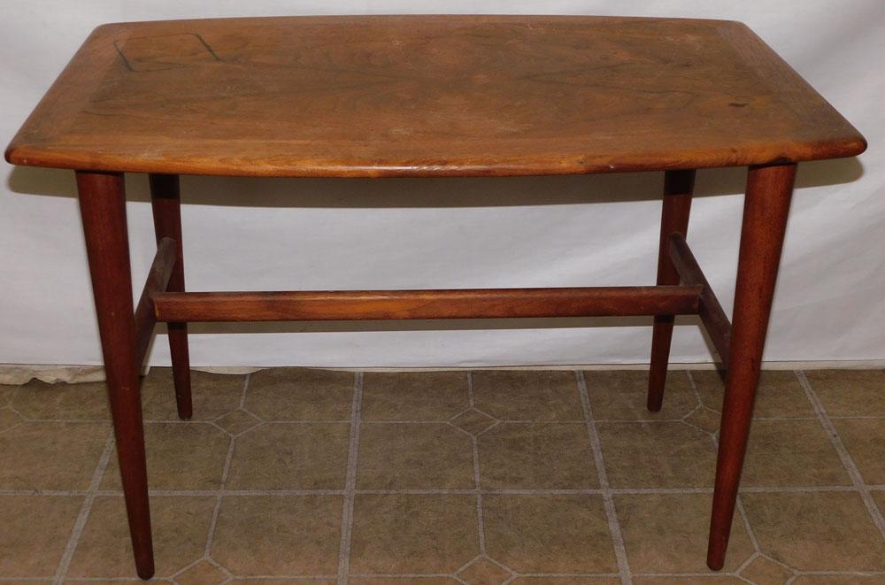 Walnut Tea Table: Walnut Tea Table. 29 3/4" W 19 1/4" D 20" H "ALL DESCRIPTIONS AND ANY CONDITION STATEMENT GIVEN BY LANGSTON AUCTION GALLERY ARE STRICTLY OPINIONS AND LANGSTON'S SHALL HAVE NO RESPONSIBILITY FOR ERRORS