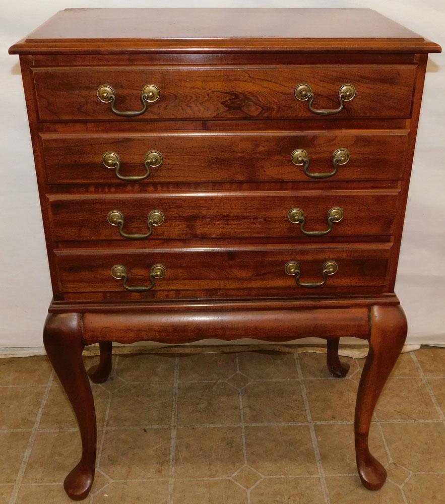 Cherry Queen Anne Style 4 Drawer Silver Chest (1 of 5)