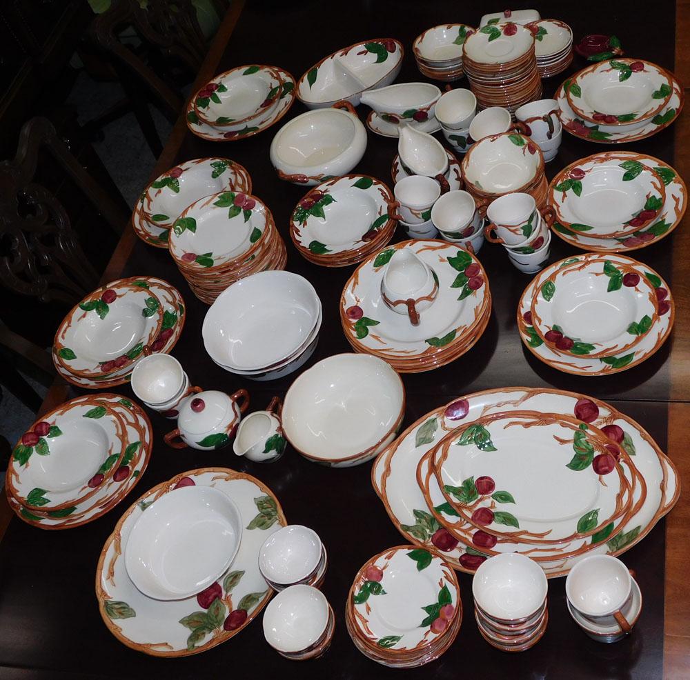 150 Piece Franciscan Apple Pattern Dinner Set (1 of 6)