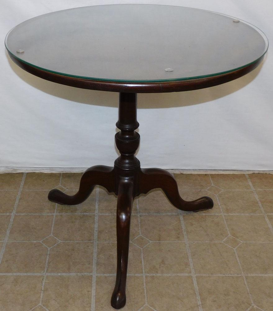 19th C Mahogany Queen Anne Tilt Top Tea Table (1 of 4)
