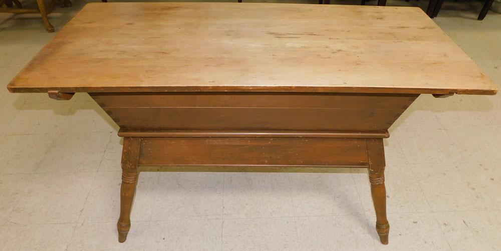 Antique Maple Dovetailed Dough Box (1 of 4)