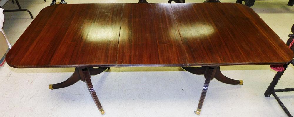 Antique Mahogany 2 Pedestal Dining Table with 1 Leaf (1 of 3)