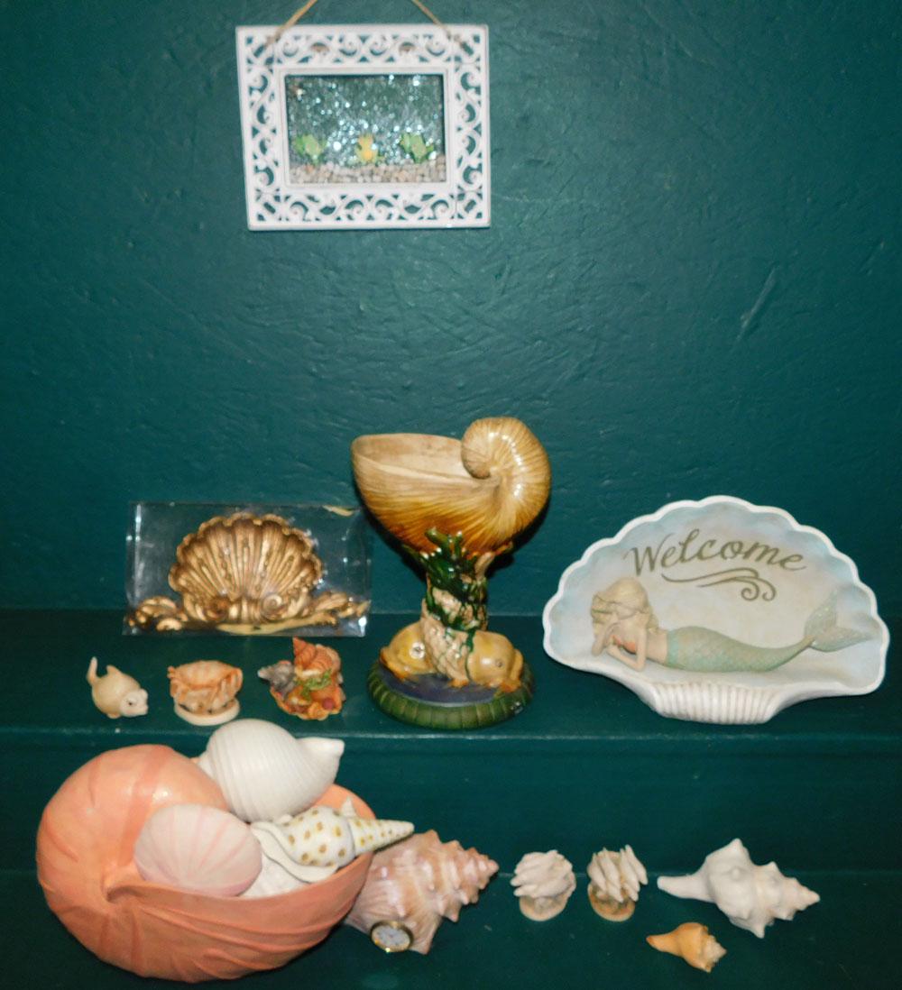 Lot of Seashell Porcelain & Resin Items (1 of 5)