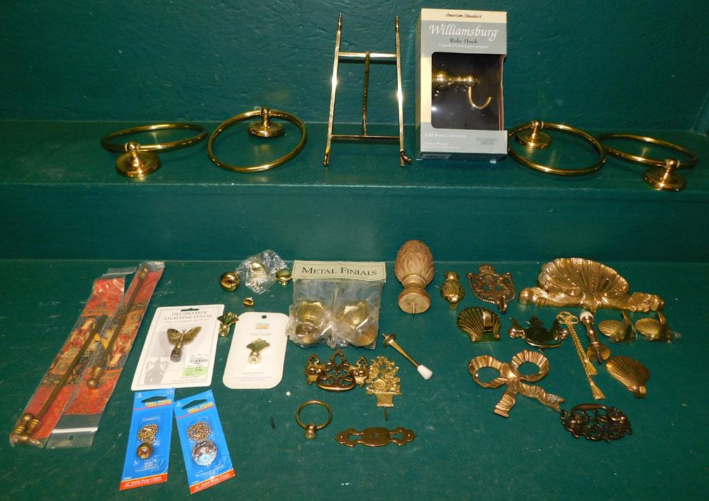 Lot of Brass Items: Lot of Brass Items . ALL DESCRIPTIONS AND ANY CONDITION STATEMENT GIVEN BY LANGSTON AUCTION GALLERY ARE STRICTLY OPINIONS AND LANGSTON'S SHALL HAVE NO RESPONSIBILITY FOR ERRORS OR OMISSIONS. THE ABSEN