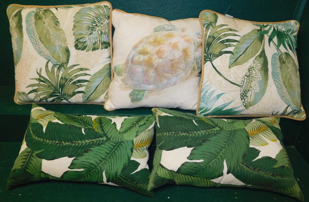 Lot of Decorative Pillows: Lot of Decorative Pillows . ALL DESCRIPTIONS AND ANY CONDITION STATEMENT GIVEN BY LANGSTON AUCTION GALLERY ARE STRICTLY OPINIONS AND LANGSTON'S SHALL HAVE NO RESPONSIBILITY FOR ERRORS OR OMISSIONS. TH