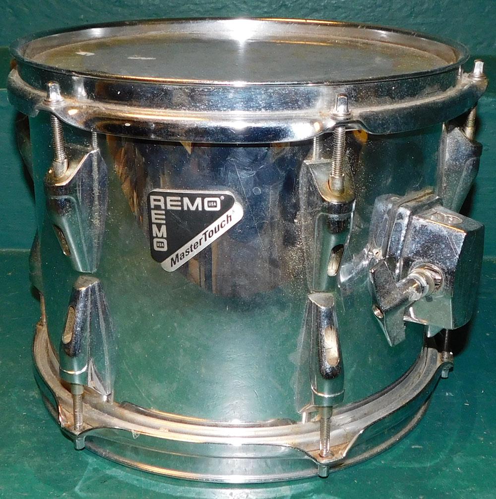 Vintage Remo Drum: Vintage Remo Drum. ALL DESCRIPTIONS AND ANY CONDITION STATEMENT GIVEN BY LANGSTON AUCTION GALLERY ARE STRICTLY OPINIONS AND LANGSTON'S SHALL HAVE NO RESPONSIBILITY FOR ERRORS OR OMISSIONS. THE ABSENCE