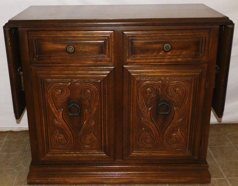 Chestnut Drop-Leaf Server by American Drew (1 of 5)