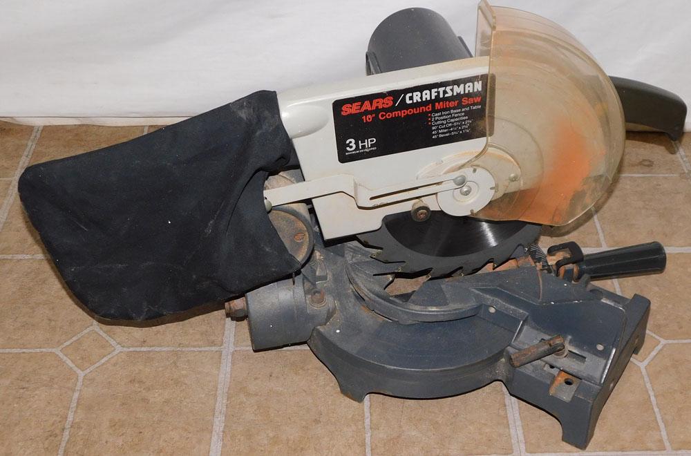 Craftsman 10" Compound Miter Saw (1 of 3)