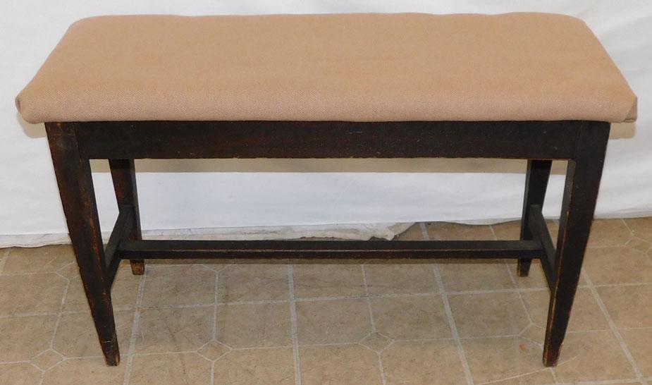 Lift Top Piano Bench: Lift Top Piano Bench. 36" W 15" D 20 1/2" H ALL DESCRIPTIONS AND ANY CONDITION STATEMENT GIVEN BY LANGSTON AUCTION GALLERY ARE STRICTLY OPINIONS AND LANGSTON'S SHALL HAVE NO RESPONSIBILITY FOR ERRORS 