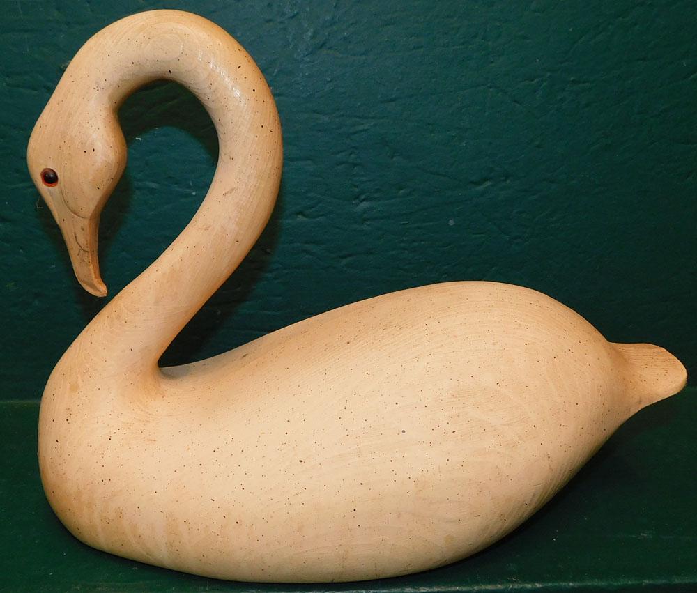 Decorative Swan (1 of 3)