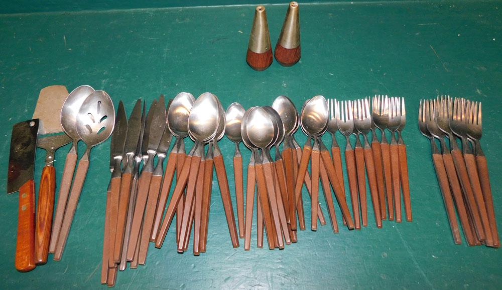 Lot Mid Century Modern Flatware (1 of 5)