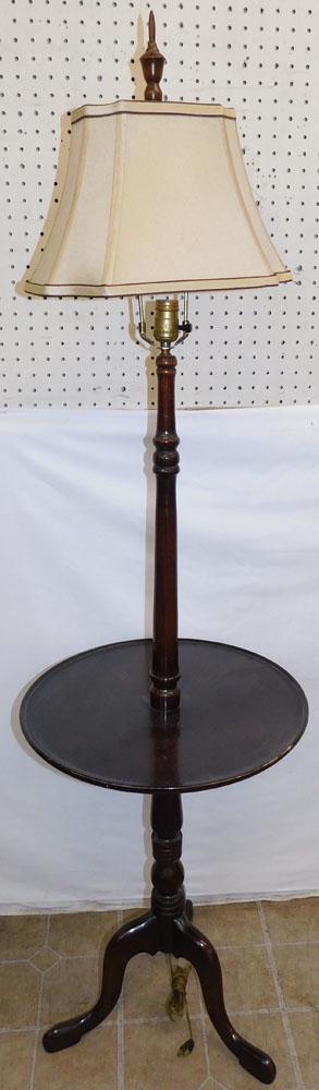 Mahogany Queen Anne Style Floor Lamp (1 of 2)