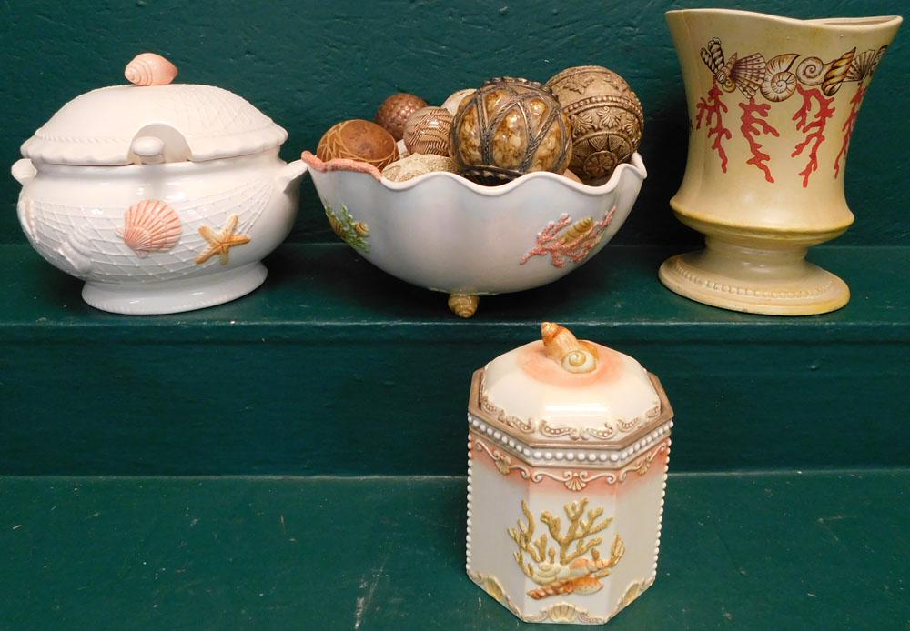 Lot Porcelain Sea Shell Motif Items (1 of 5)