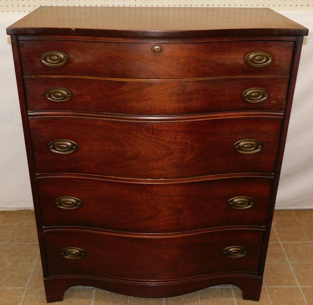 Mahogany Serpentine Front 4 Drawer Chest by Bassett (1 of 7)