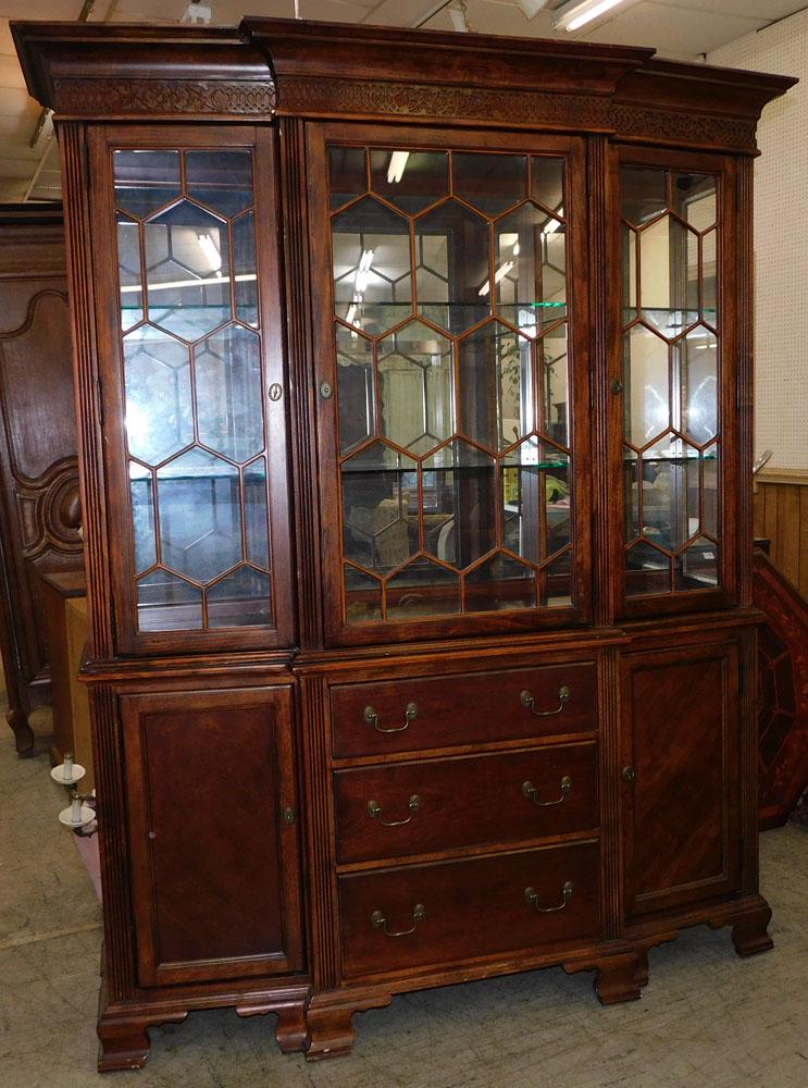 Mahogany Chinese Chippendale Style 2 Piece Breakfront by Bassett (1 of 11)