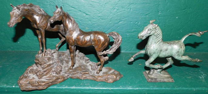 Cast Iron Horse Figure & Bronze Finish Horse Figure "Intruder" by Lanford Monroe - Franklin Mint: Cast Iron Horse Figure & Bronze Finish Horse Figure "Intruder" by Lanford Monroe - Franklin Mint. 8 1/4" H