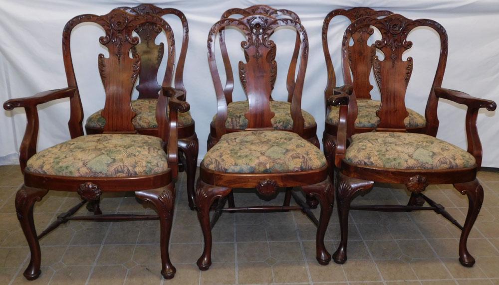 Set of 6 Carved Mahogany Dining Chairs: Set of 6 Carved Mahogany Dining Chairs . 40 1/4" H