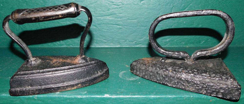 2 Cast Iron Flat Irons (1 of 2)