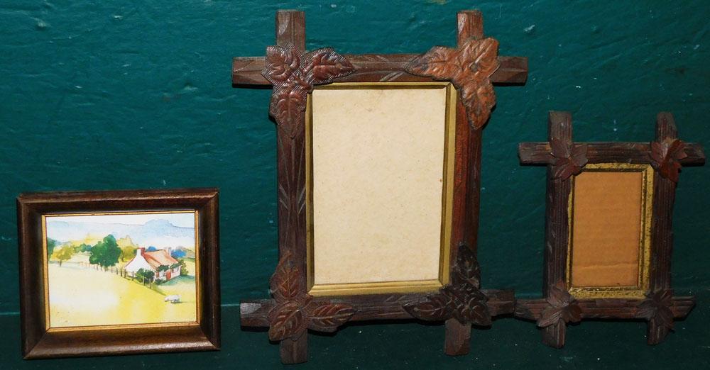 Lot of 3 Miniature Walnut Victorian Frames (1 of 3)