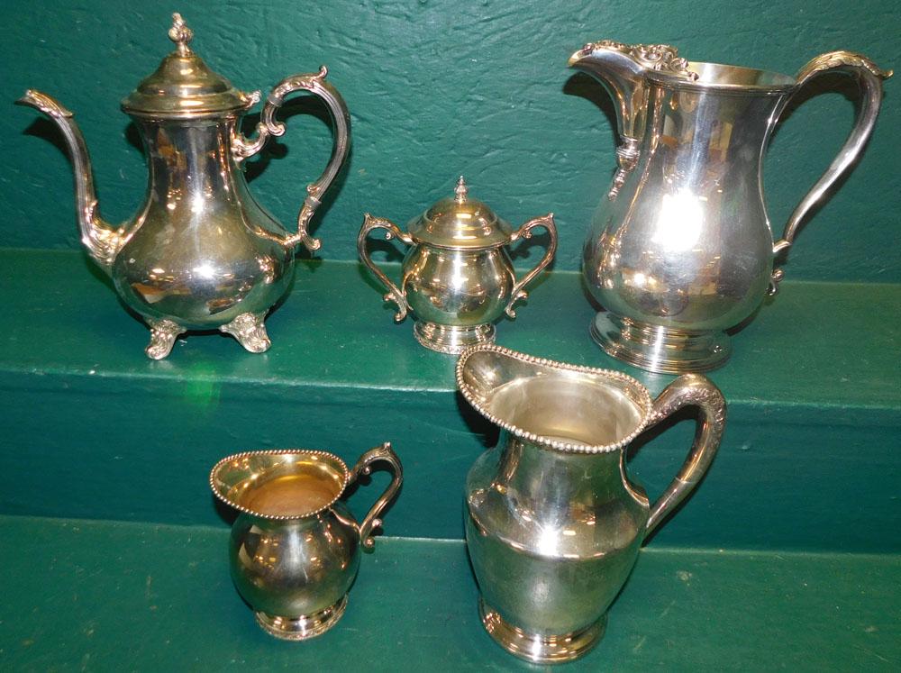 Lot of Silverplate Teapots & Pitchers (1 of 3)