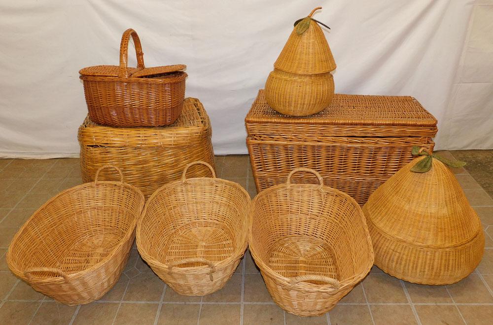 Lot of Baskets: Lot of Baskets. 32" x 20" x 19 1/2" "ALL DESCRIPTIONS AND ANY CONDITION STATEMENT GIVEN BY LANGSTON AUCTION GALLERY ARE STRICTLY OPINIONS AND LANGSTON'S SHALL HAVE NO RESPONSIBILITY FOR ERRORS OR OMIS