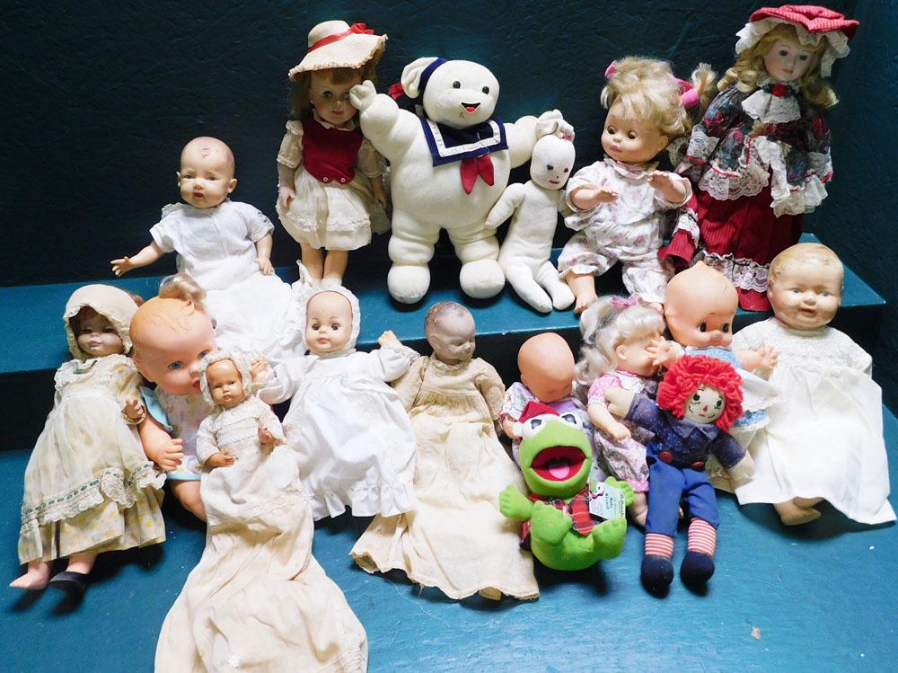 Lot of Antique Composition & Vintage Collectible Dolls (1 of 8)
