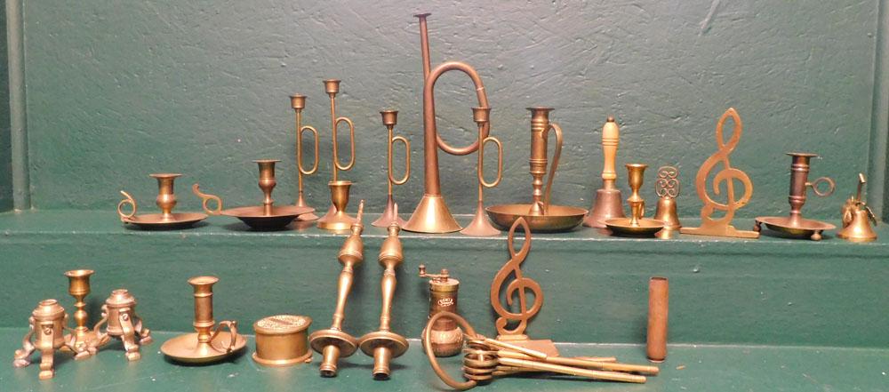 Lot Brass Items: Lot Brass Items. "ALL DESCRIPTIONS AND ANY CONDITION STATEMENT GIVEN BY LANGSTON AUCTION GALLERY ARE STRICTLY OPINIONS AND LANGSTON'S SHALL HAVE NO RESPONSIBILITY FOR ERRORS OR OMISSIONS. THE ABSENCE