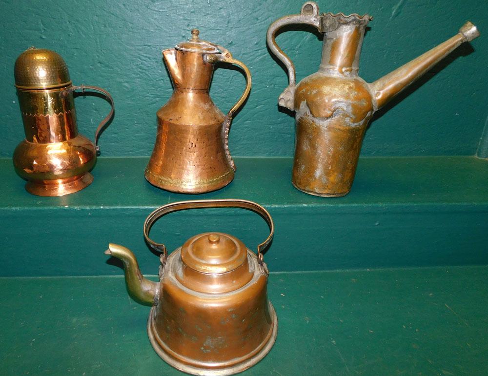 Lot of Copper Kettle & Teapots (1 of 2)