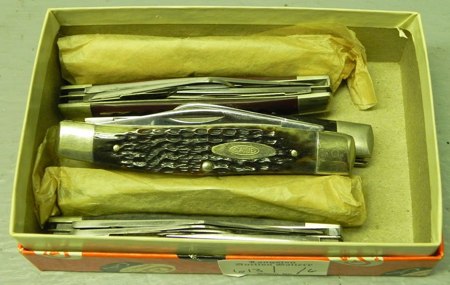 Lot of (6) Case Triple blade (4 in.) knives. #6375: Lot of (6) Case Triple blade (4 in.) knives. #6375.