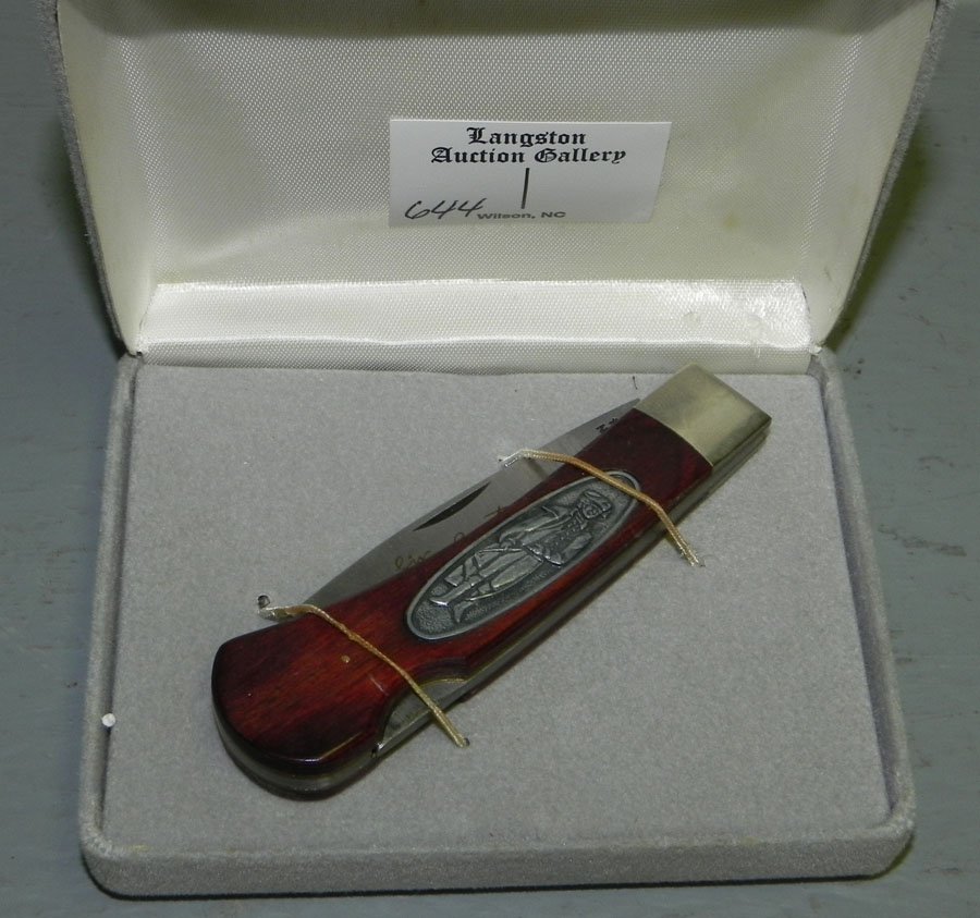 Schrade Washington Inaugural knife in orig. box.: Schrade Washington Inaugural commemorative pocket knife in original box.