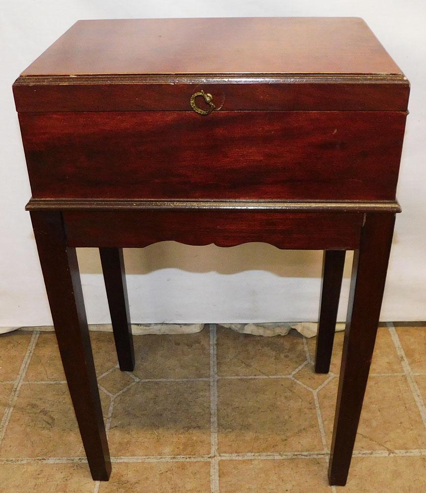 Mahogany Document Box On Stand (1 of 3)