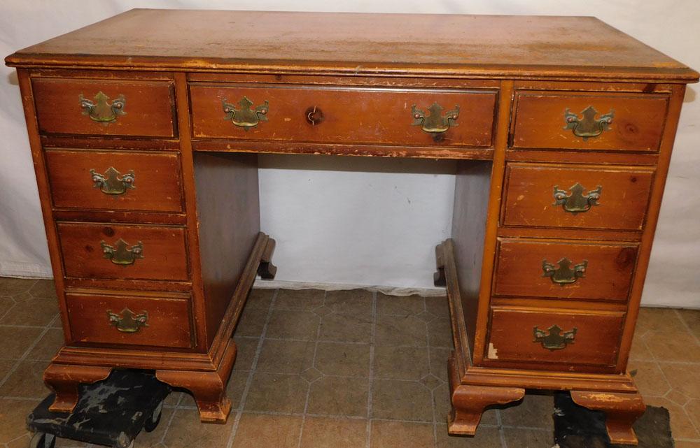 Pine Desk By Drexel: Pine Desk By Drexel. 46" W 25 1/4" D 29 3/4" H "ALL DESCRIPTIONS AND ANY CONDITION STATEMENT GIVEN BY LANGSTON AUCTION GALLERY ARE STRICTLY OPINIONS AND LANGSTON'S SHALL HAVE NO RESPONSIBILITY FOR ERR