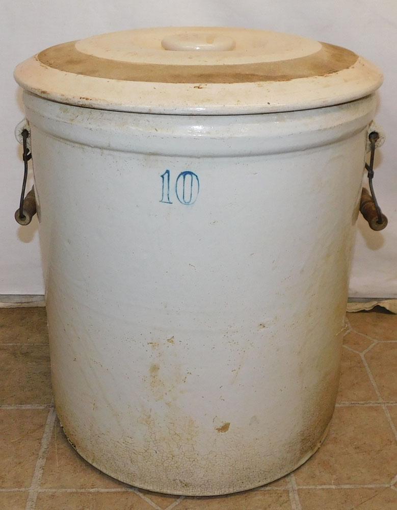 10 Gallon Stone Ware Crock With Lid (1 of 2)