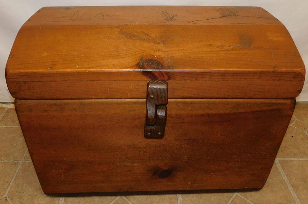 Pine Dome Top Trunk (1 of 4)