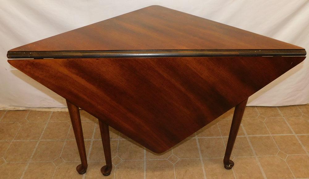 Cherry Queen Anne Style Handkerchief Table: Cherry Queen Anne Style Handkerchief Table. 40 1/2" W 21 1/4" D 28 1/4" H "ALL DESCRIPTIONS AND ANY CONDITION STATEMENT GIVEN BY LANGSTON AUCTION GALLERY ARE STRICTLY OPINIONS AND LANGSTON'S SHALL HAV