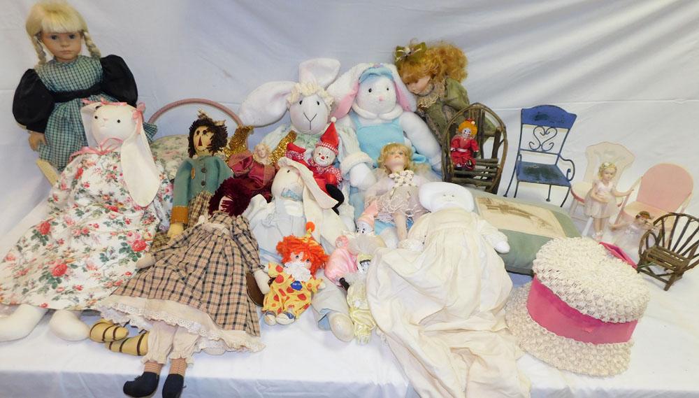 Lot Vintage Dolls Auction