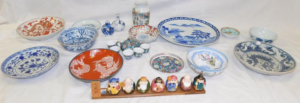 Lot Oriental Porcelain Items (1 of 6)